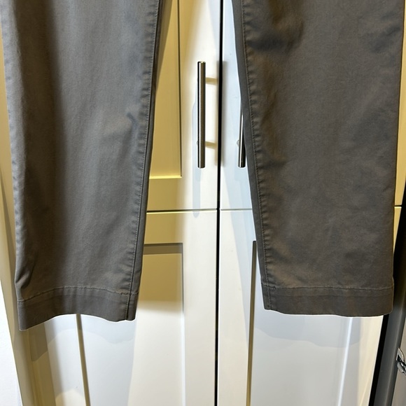 Gap Classic 100% Cotton Khakis Straight Fit Men’s Pants Size 34 x 32 - Picture 3 of 13